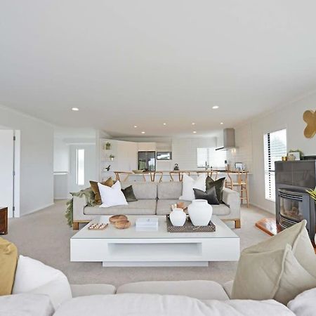 Escape To High End Comforts On Riverton Villa Mount Maunganui Exterior foto