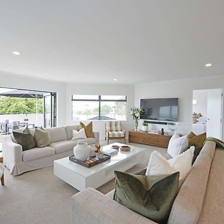Escape To High End Comforts On Riverton Villa Mount Maunganui Exterior foto