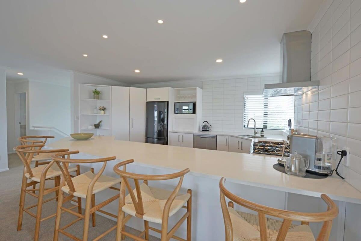 Escape To High End Comforts On Riverton Villa Mount Maunganui Exterior foto
